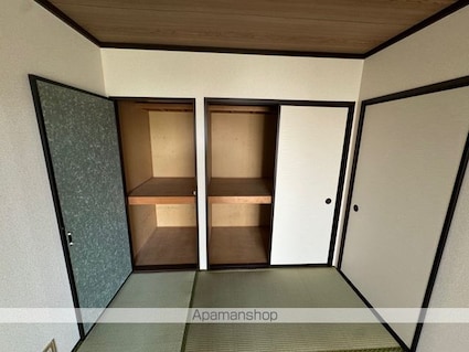 滋賀県大津市滋賀里２丁目[2LDK/44.41m2]の収納