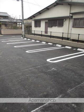 グランソレイユＨＭⅠ[1LDK/44.15m2]の駐車場1