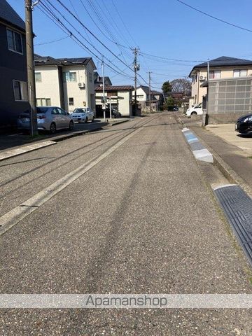 ロイヤルコープクレストJINの周辺写真