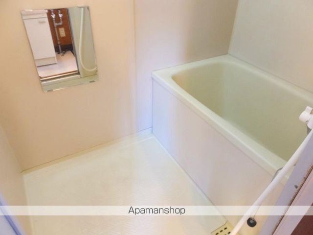 エステート本郷の内装写真