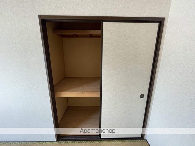 プチプラムの内装写真