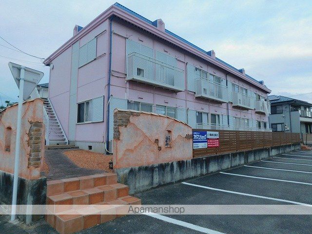 URBANハイツの外観写真