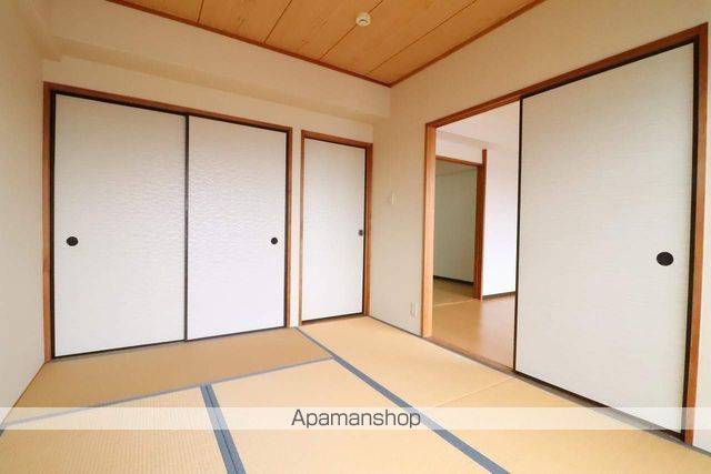 コスティール・沖の内装写真