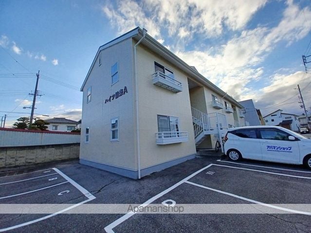 ハイツ信楽 Bの外観写真