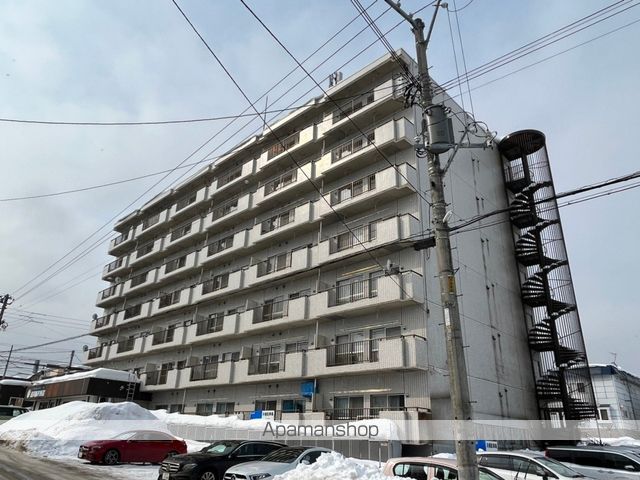 高伸ハイツの外観写真