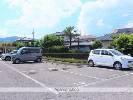 レオパレス川中島[1K/26.08m2]の駐車場