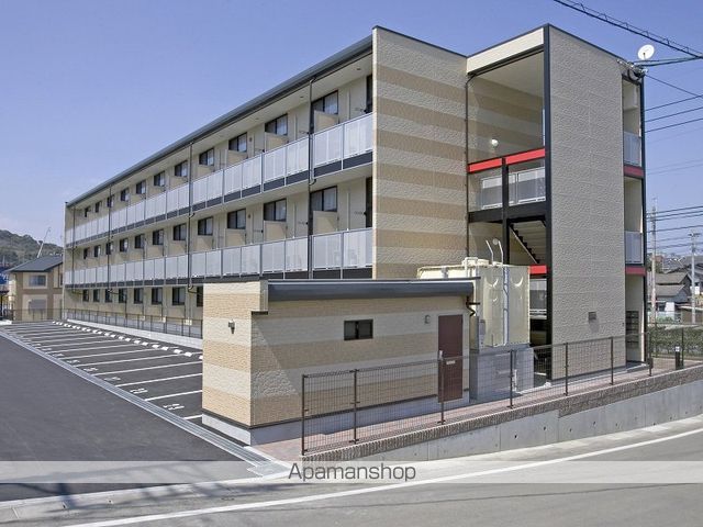 レオパレス月隈南の玄関写真