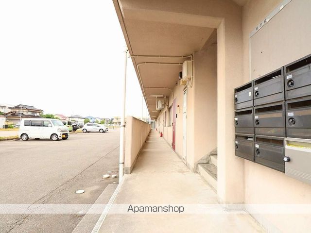 エクセレント婦中の玄関写真