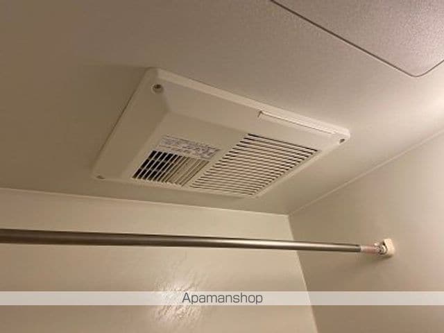 レオパレスメイプル宮島の内装写真