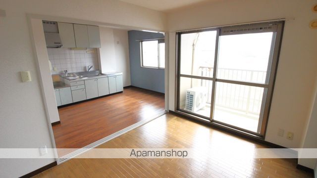 メゾン浮孔の内装写真