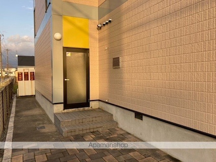 レオパレスフィオーレ[1K/23.18m2]のエントランス1