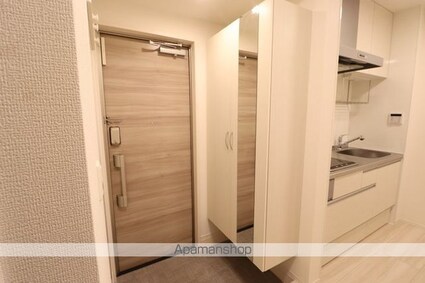 メゾン鶴丸[1K/30.32m2]の玄関