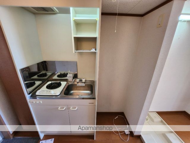 メインシティガーデン 新井弐番館の内装写真
