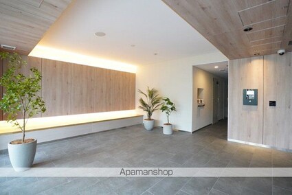 東京都荒川区西尾久７丁目[3LDK/53.4m2]のエントランス1