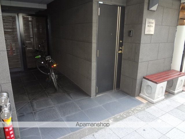 三軒茶屋ＭＪビル[1R/32.49m2]のエントランス