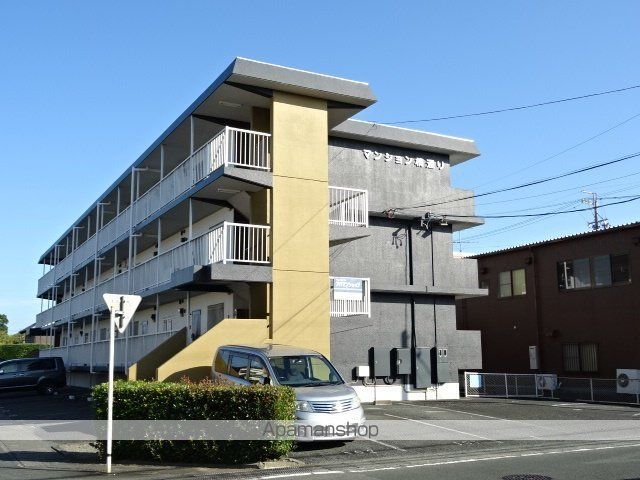 マンション楠通りの外観写真