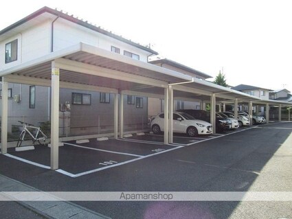 Ｈｉｌｌｓ　Ｒｅｓｉｄｅｎｔｉａｌ　Ｓ１０[1K/45.27m2]の駐車場2