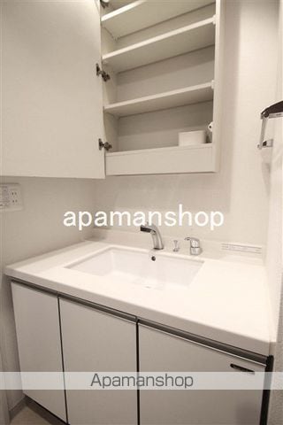 レジディアSHINSAIBASHIウエストの内装写真