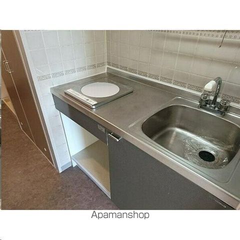 ロイヤルヒルズ鶴巻の内装写真