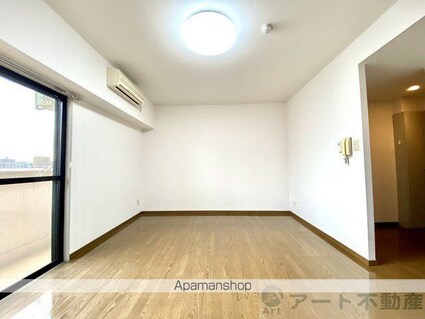 シャルマンコーポ湊町[1R/31.7m2]のリビング・居間