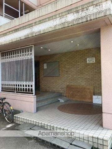 レジデンスレイクサイドの玄関写真