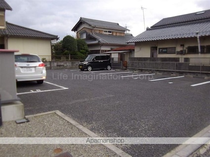 シャンラルジュ[1K/28.45m2]の駐車場3