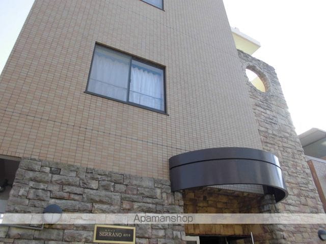 セラーノ高円寺の外観写真