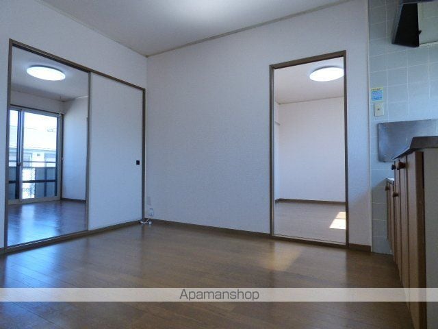ラフィネ九の内装写真
