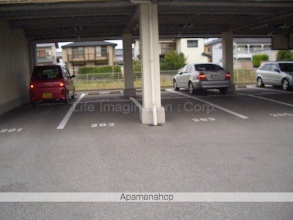 松ぼっくり[2LDK/77.64m2]の共用部1