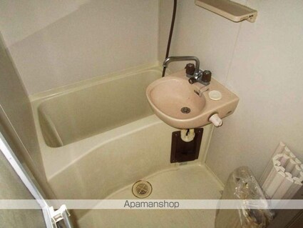 徳島県徳島市山城西２丁目[1K/24.31m2]のバス