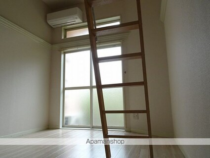 レオパレス三百人町[1K/20m2]の内装1