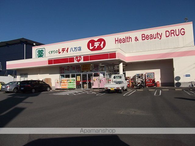 ラ・トゥール山城西 B棟の周辺写真