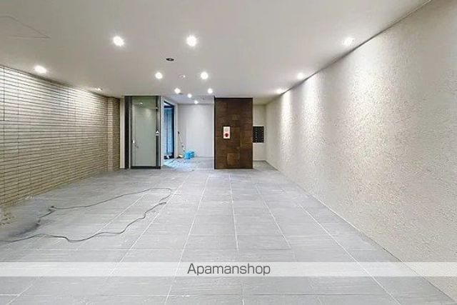 MODERN ASPIRATION 西新クアルトの玄関写真