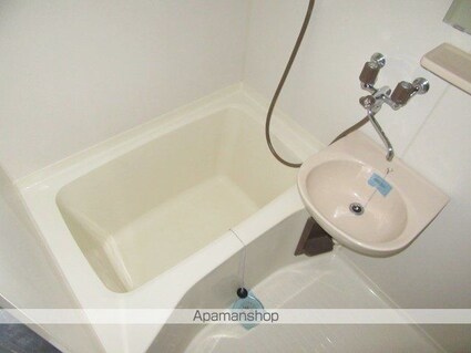 ドムス・ミワ東館[1K/20m2]のバス