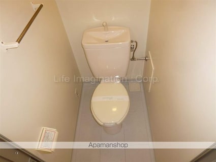 ルミエール吉岡[1K/26.4m2]のトイレ