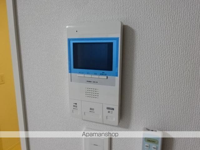 フォルマ日宇那の内装写真