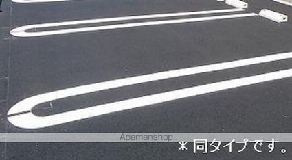 フルール彦根[1LDK/40.14m2]の駐車場