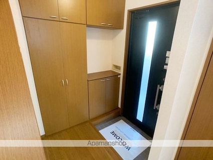 アン岳樹　Ａ[3LDK/92.31m2]の玄関