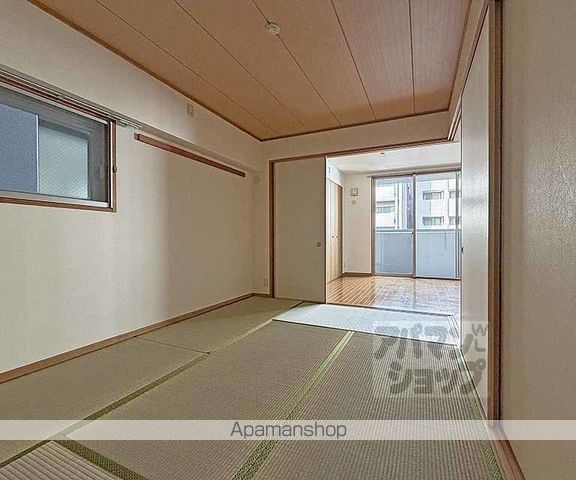 メゾン油小路の内装写真