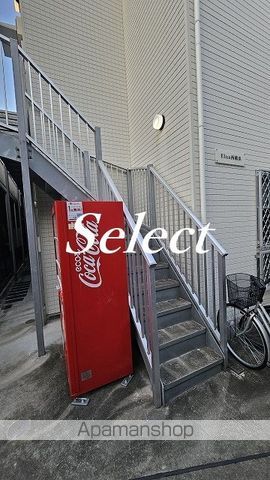 ELUA西横浜の玄関写真