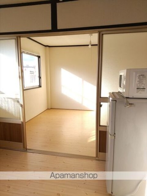 和歌山県和歌山市西釘貫丁２丁目[2K/27m2]の内装3