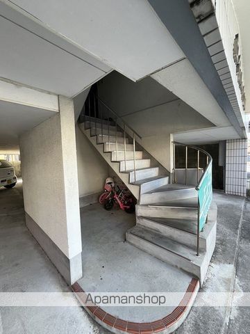 ロイヤルハイツ山岡の外観写真