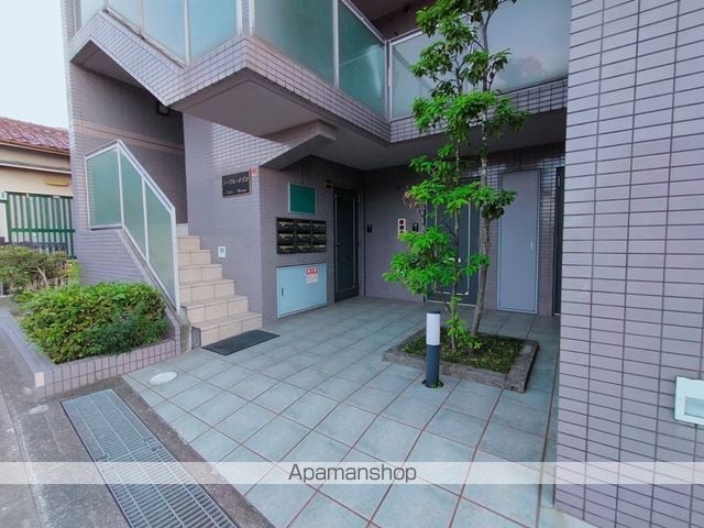 ノーブルメゾンの玄関写真