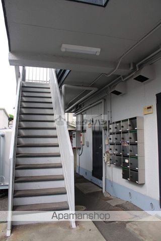 明和マンションの玄関写真