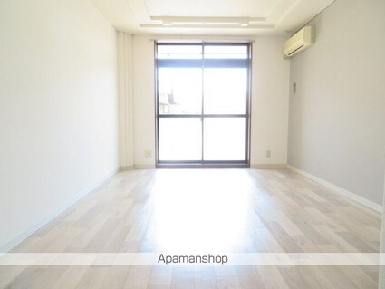 ニューエクセル三宅　Ｆ[1K/24.4m2]のリビング・居間