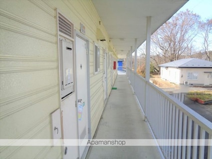 ビューパレー三戸[1K/23.18m2]のエントランス4