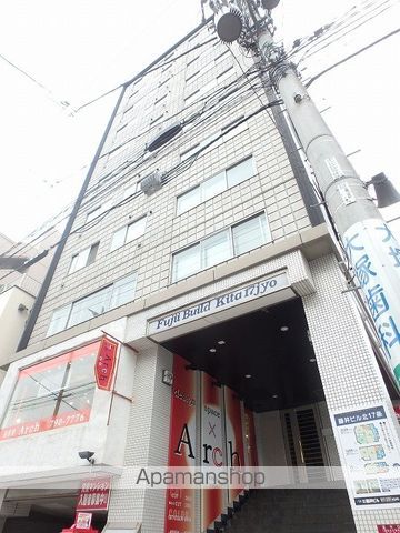 藤井ビル北17条の玄関写真