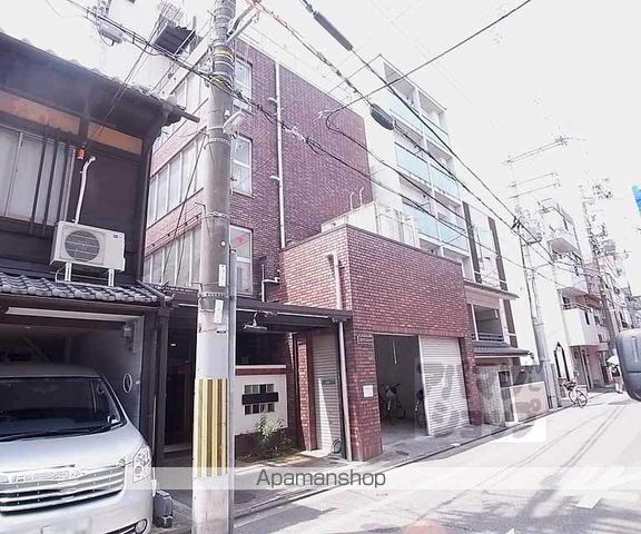 二条グランドハイツの外観写真