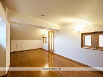 シルヴァン中原[4LDK/100.02m2]の玄関