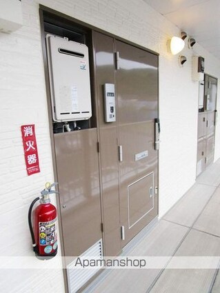 レオパレスアメニティー柿平[1K/23.18m2]のエントランス3